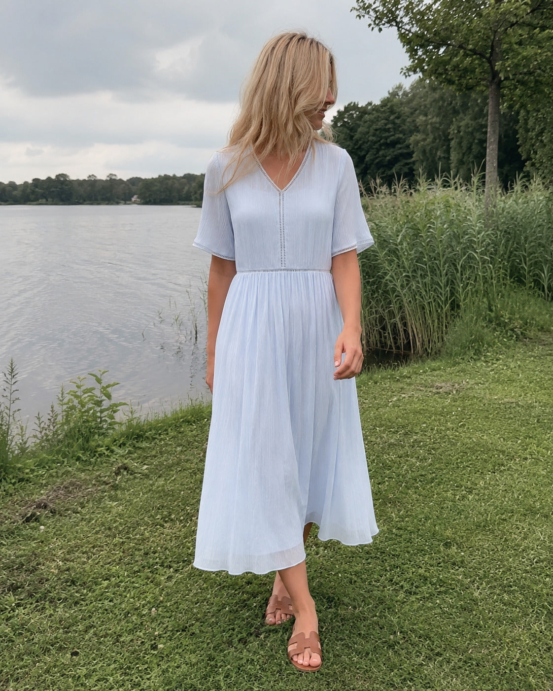 Kleid aus Seide in A-Linie mit halbem Arm