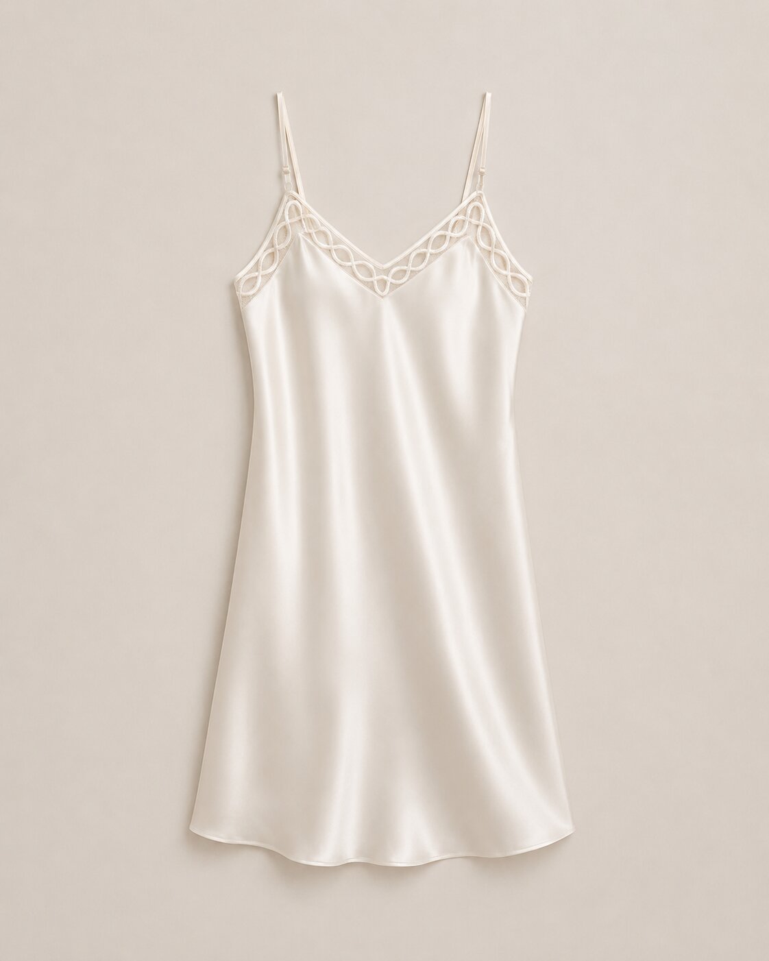 Nightgown 3 cream packshot
